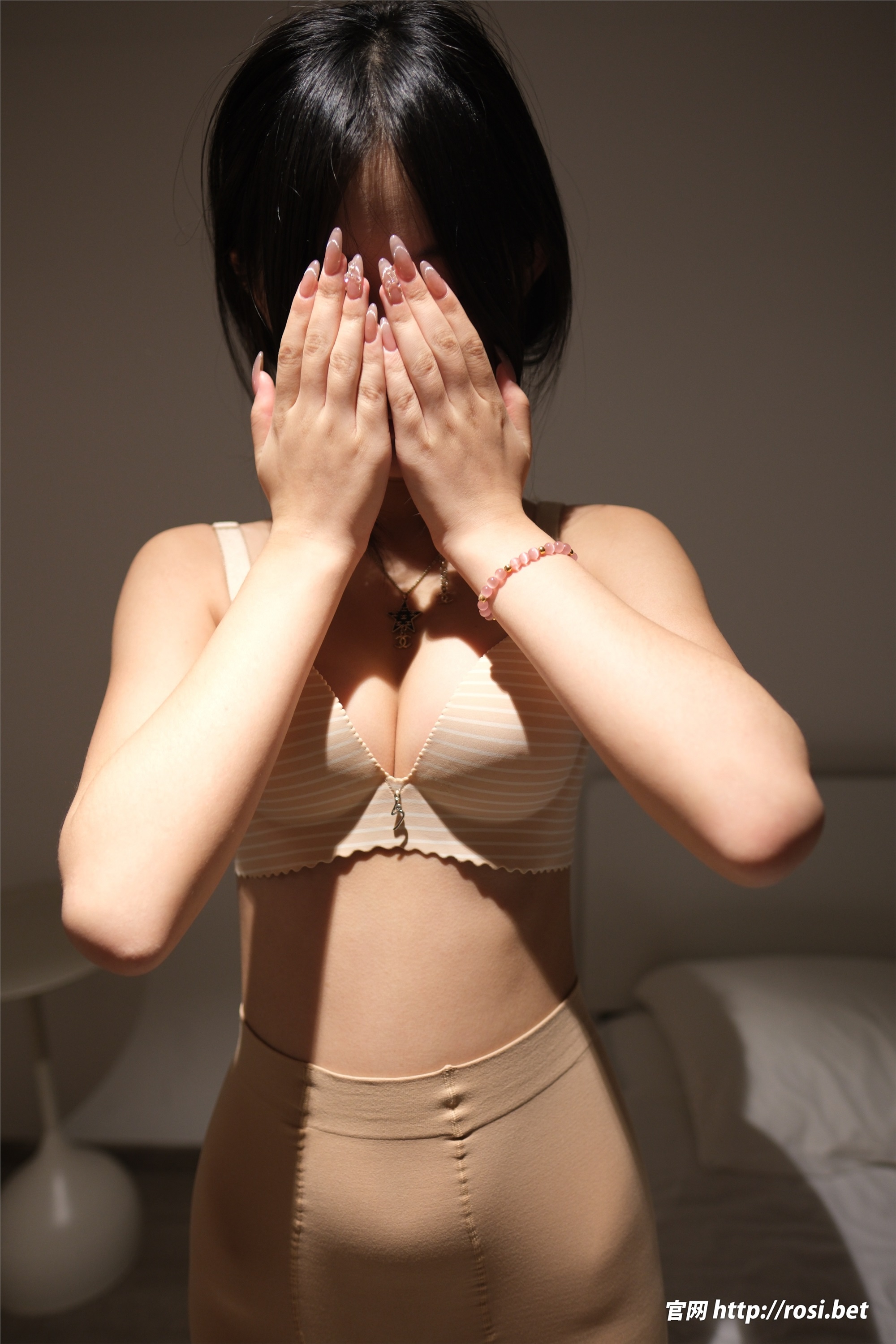 ROSI写真 2025.08.05 NO.4992